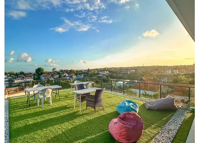 Natta Bali Ungasan Five-bedroom With Private Pool Villa *
